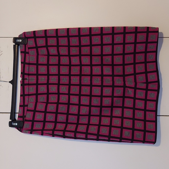 Halogen Geometric Windowpane Print Pencil Skirt Size 4 Pink Grey Black - Picture 3 of 14
